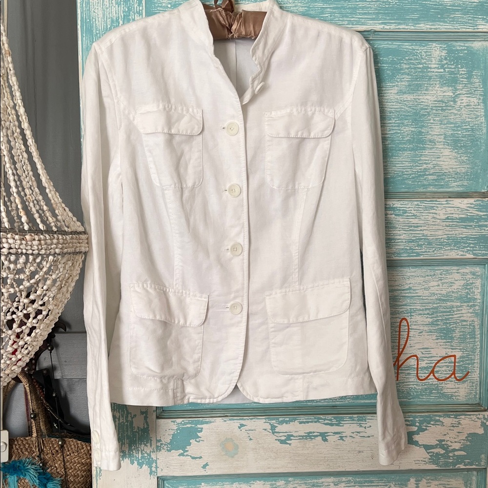 Women's White linen cotton lux Button-Up Jacket EUC looks expensive